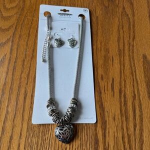 Jewelry- 18” Filigree Heart Necklace & Earrings